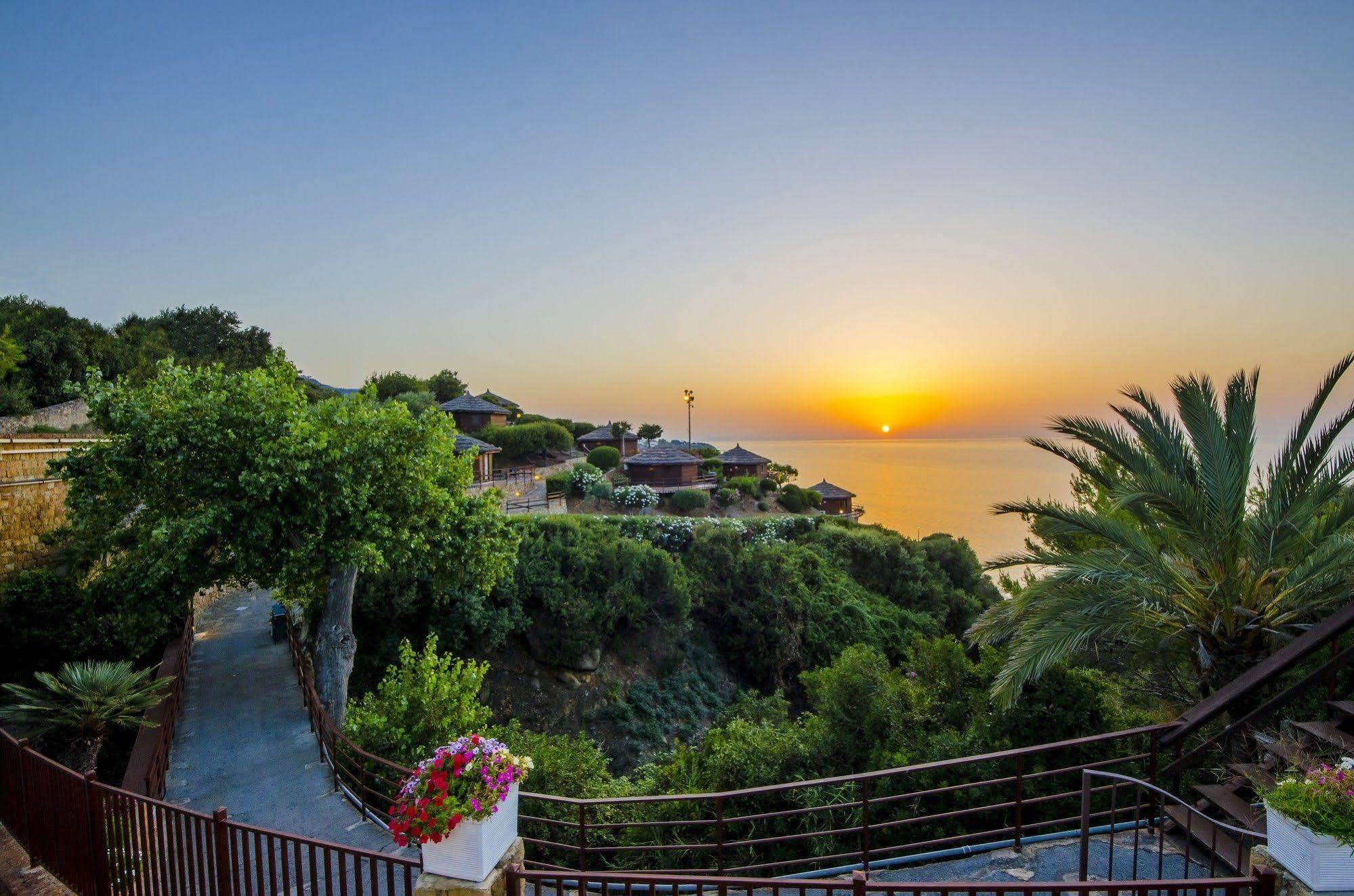 Calanica Resort Cefalù Εξωτερικό φωτογραφία