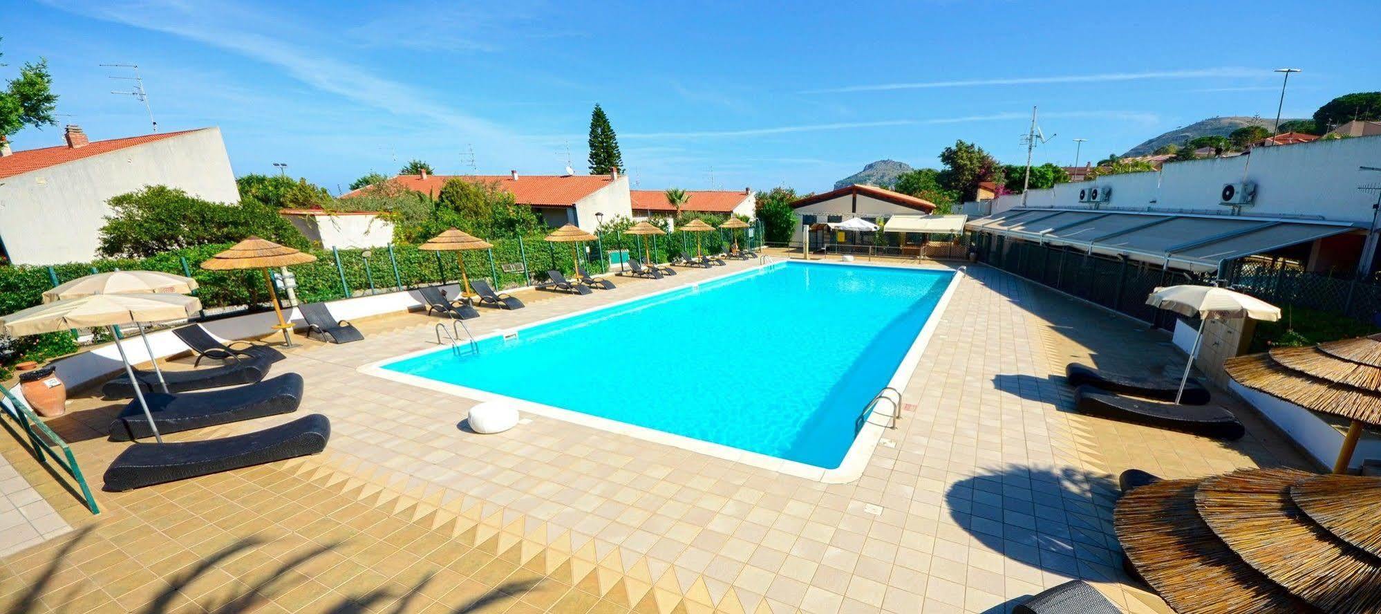 Calanica Resort Cefalù Εξωτερικό φωτογραφία